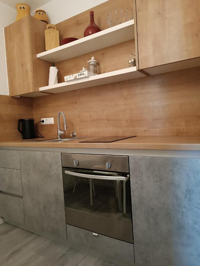 Apartman Vervis Varaždin Exteriör bild