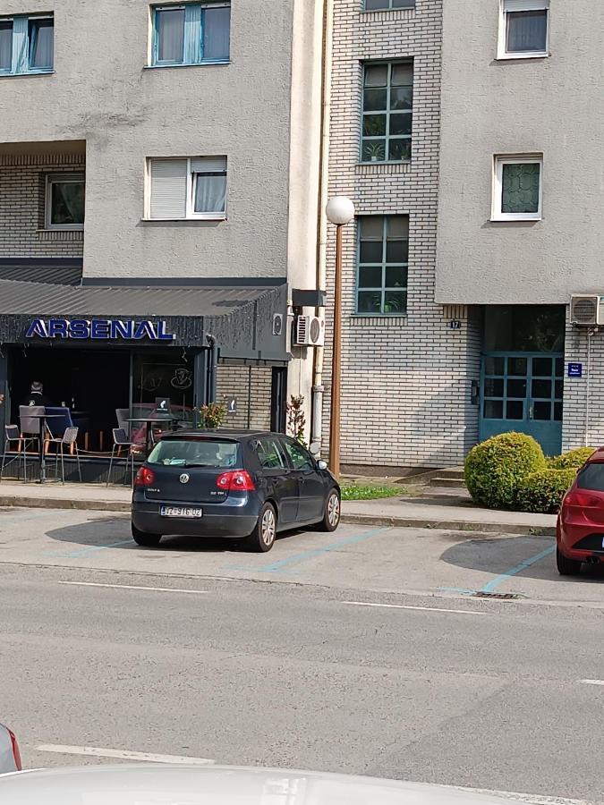 Apartman Vervis Varaždin Exteriör bild